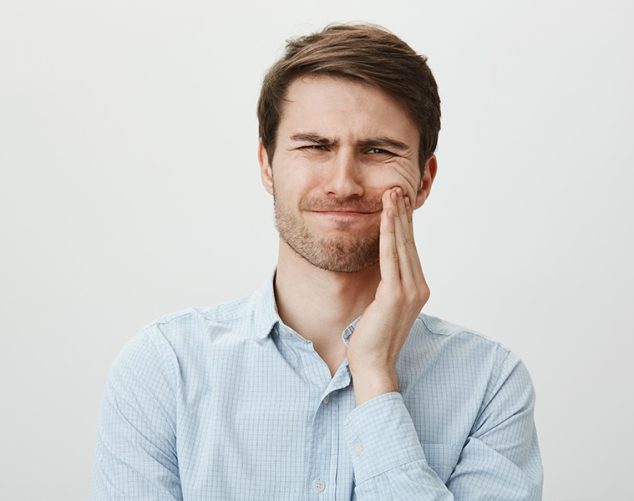 7 Possible Reasons Why Your Tooth Hurts When Biting or Chewing